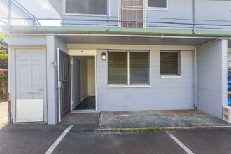 Building Photo - 1719 Nuuanu Ave