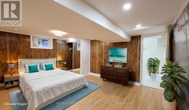 Building Photo - 20 Massie St