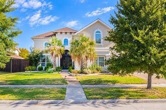 Building Photo - 13930 Willow Bend Dr