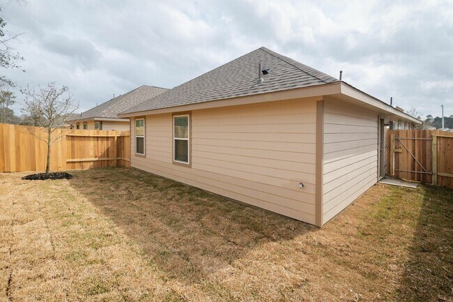 Building Photo - 3257 East Chunk Dr