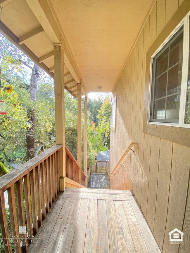 Building Photo - 4BD/3BA House in Agua Caliente!