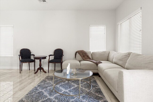 Foto del edificio - 16310 N 151st Ave