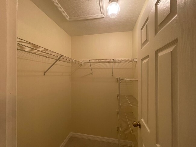 Building Photo - 2 Bedroom 2 Bathroom _ Beachside Beauty