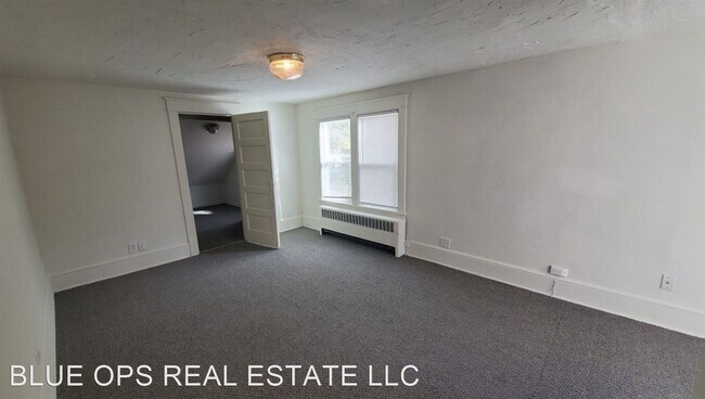 Building Photo - 1 br, 1 bath House - 825 1/2 Park Avenue