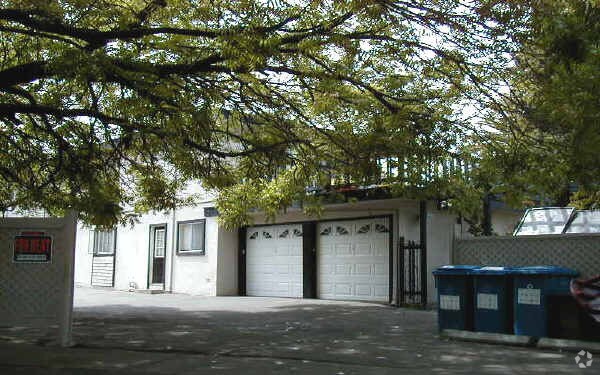 Foto del edificio - 2041 Beatrice Ct