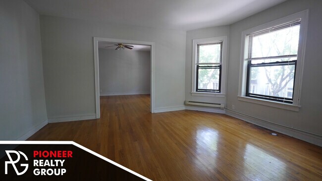 Foto del edificio - 1129 W Oakdale Ave