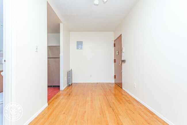 Foto del edificio - 546 St Marks Ave