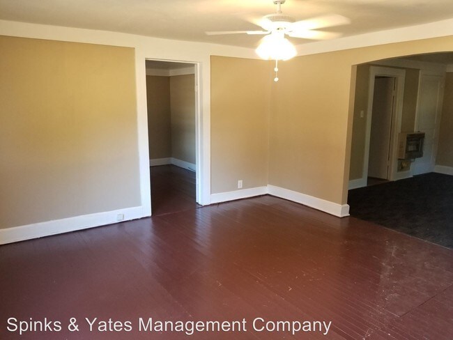 Building Photo - 3 br, 1 bath House - 206 Teaver Road