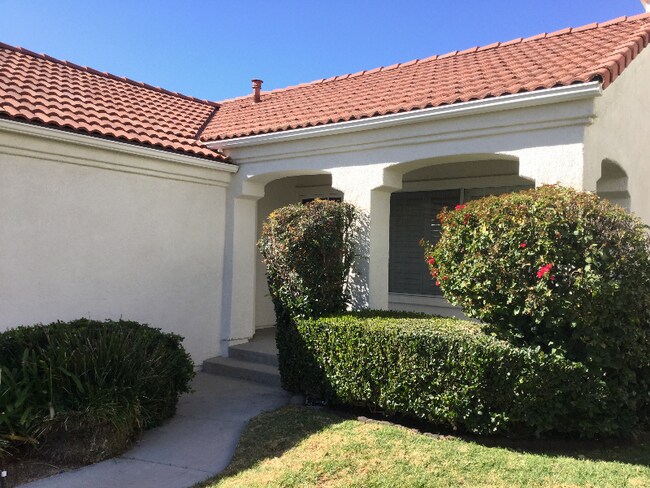 Building Photo - 24639 Varese Ct