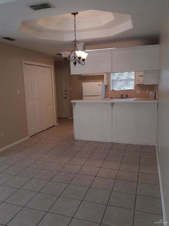 Building Photo - 1804 W Portales Dr