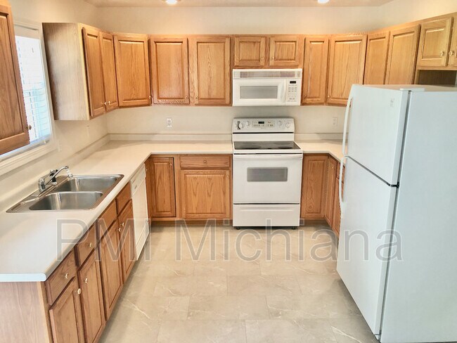 Foto del edificio - 51880 Courtland Dr