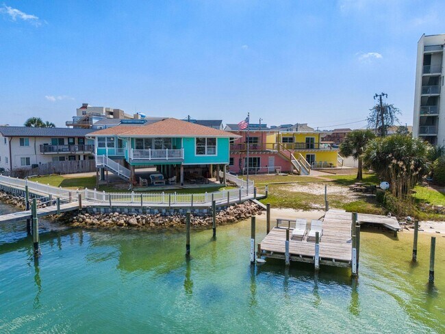 Foto del edificio - 334 Bluefish Dr