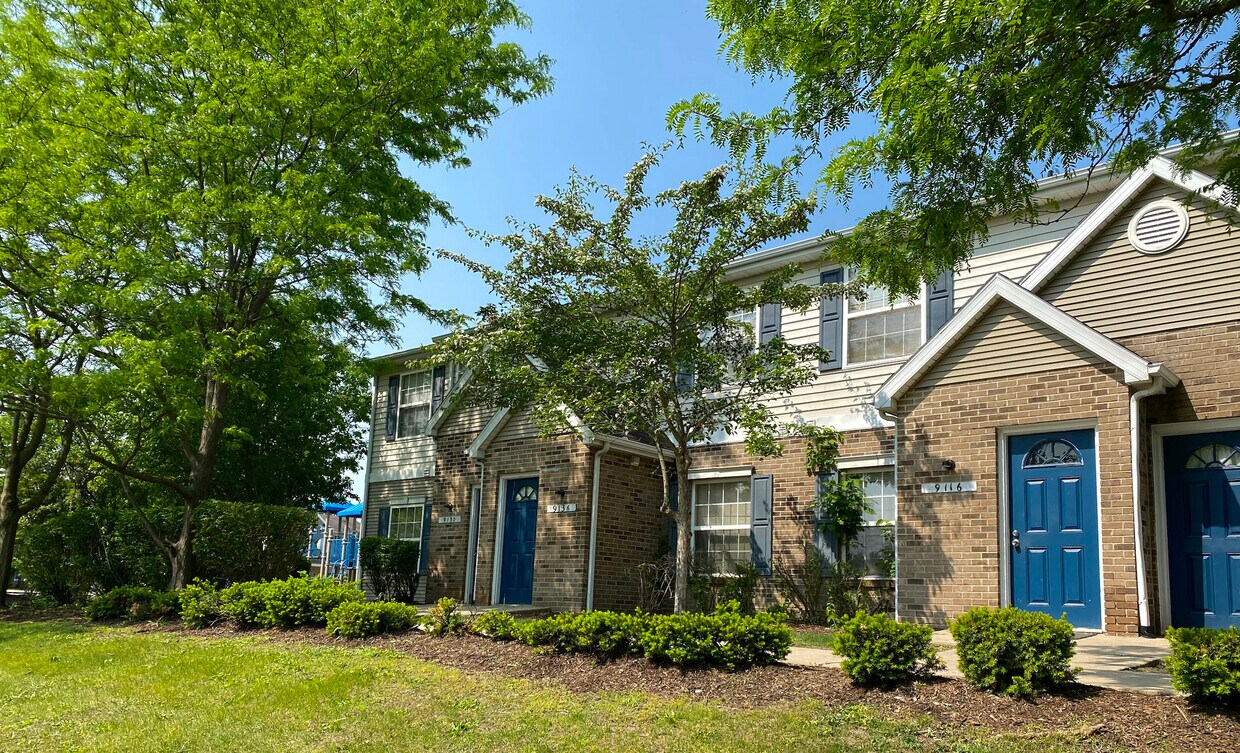 Waters Edge at Tuttle Hill Apartments in Ypsilanti, MI