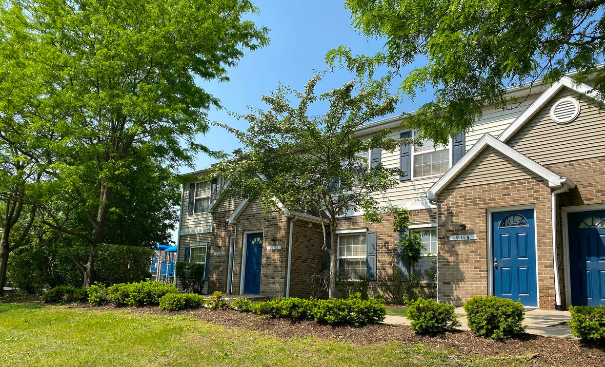 Waters Edge at Tuttle Hill Apartments in Ypsilanti, MI