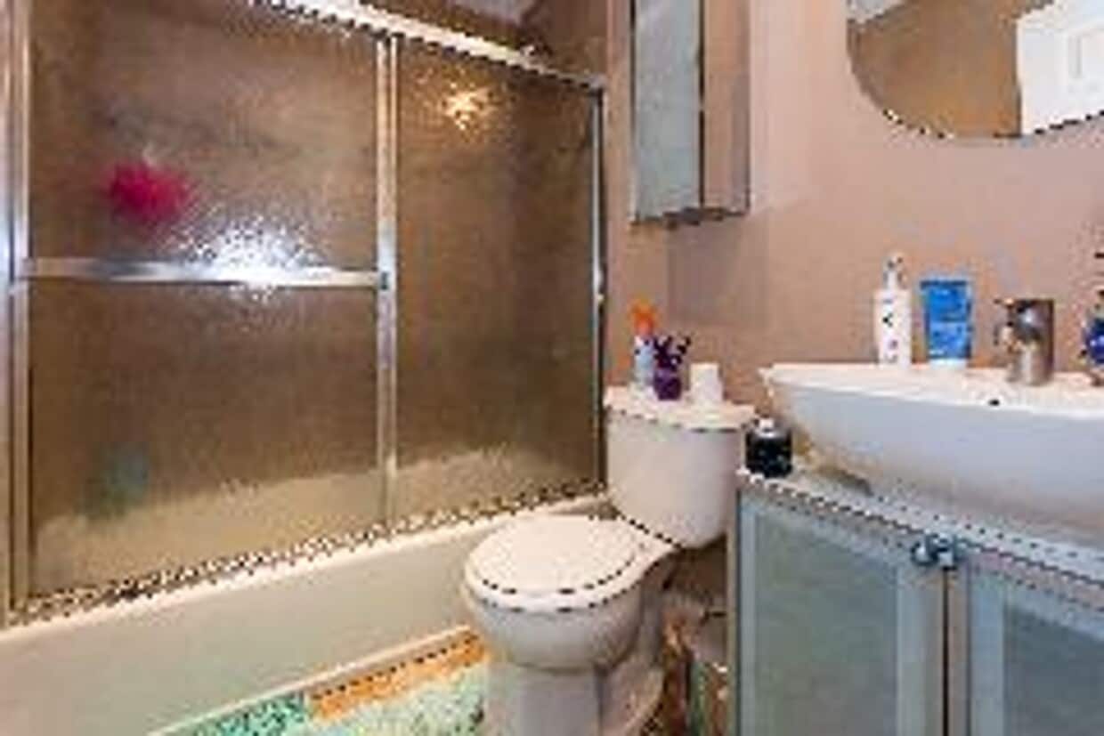 Building Photo - Pet Friendly 1 Bed In Packard's Corner! Heat/Hot Water Included