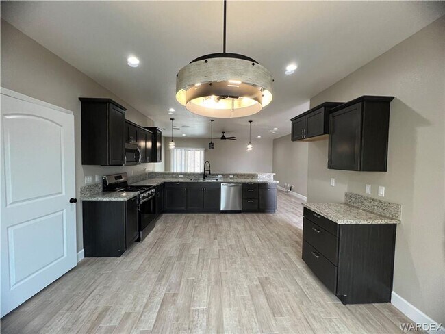 Foto del edificio - 1/2 Off 1st Month's Rent!! Brand New Const...