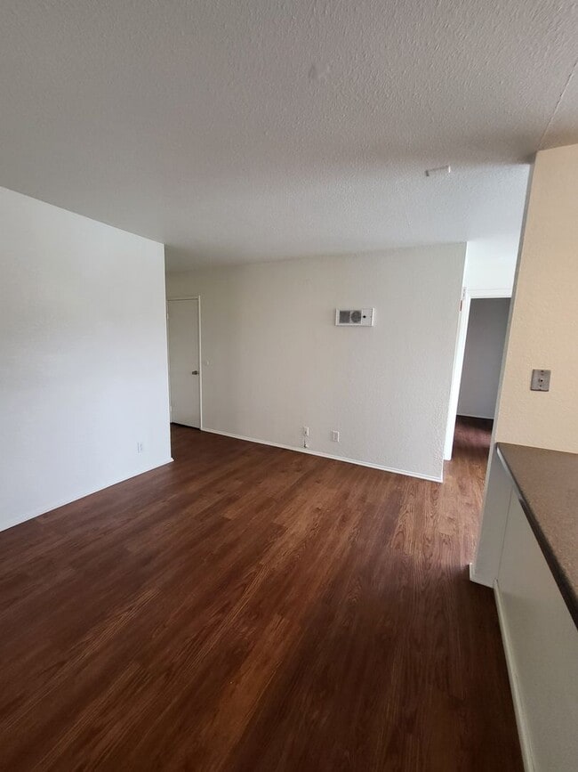 Building Photo - Affordable and  Pet Friendly