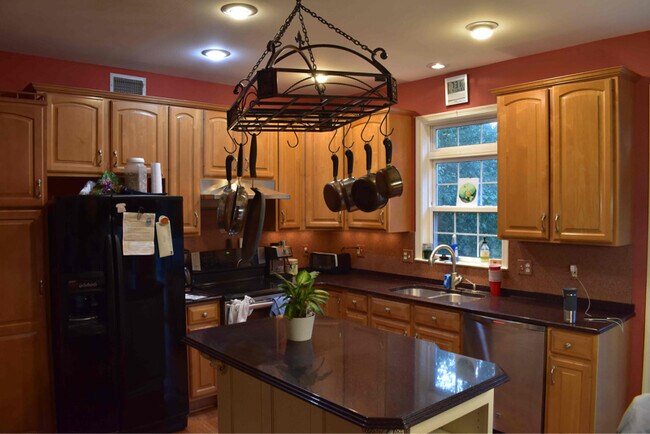 Foto del edificio - 11020 Gray Marsh Pl