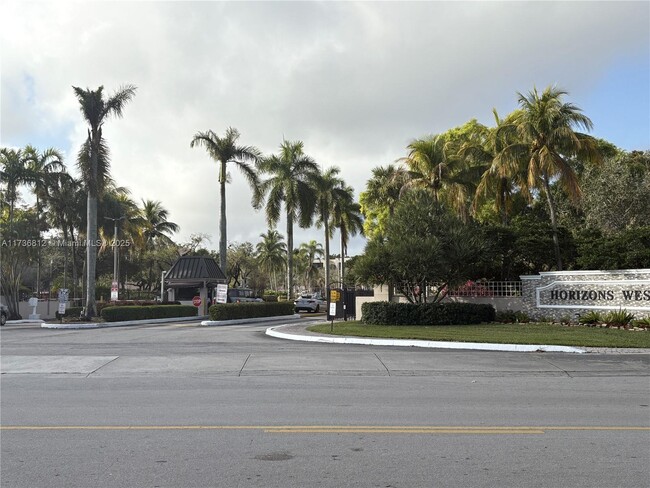 Foto del edificio - 8700 SW 133rd Avenue Rd