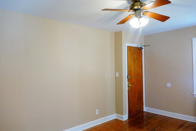 Foto del edificio - 8401 Greenwood Ave