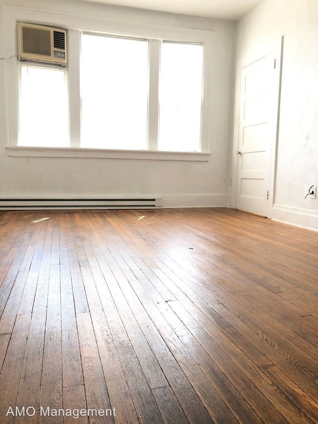 Building Photo - 1 br, 1 bath Apartment - 6716 Thomas Blvd