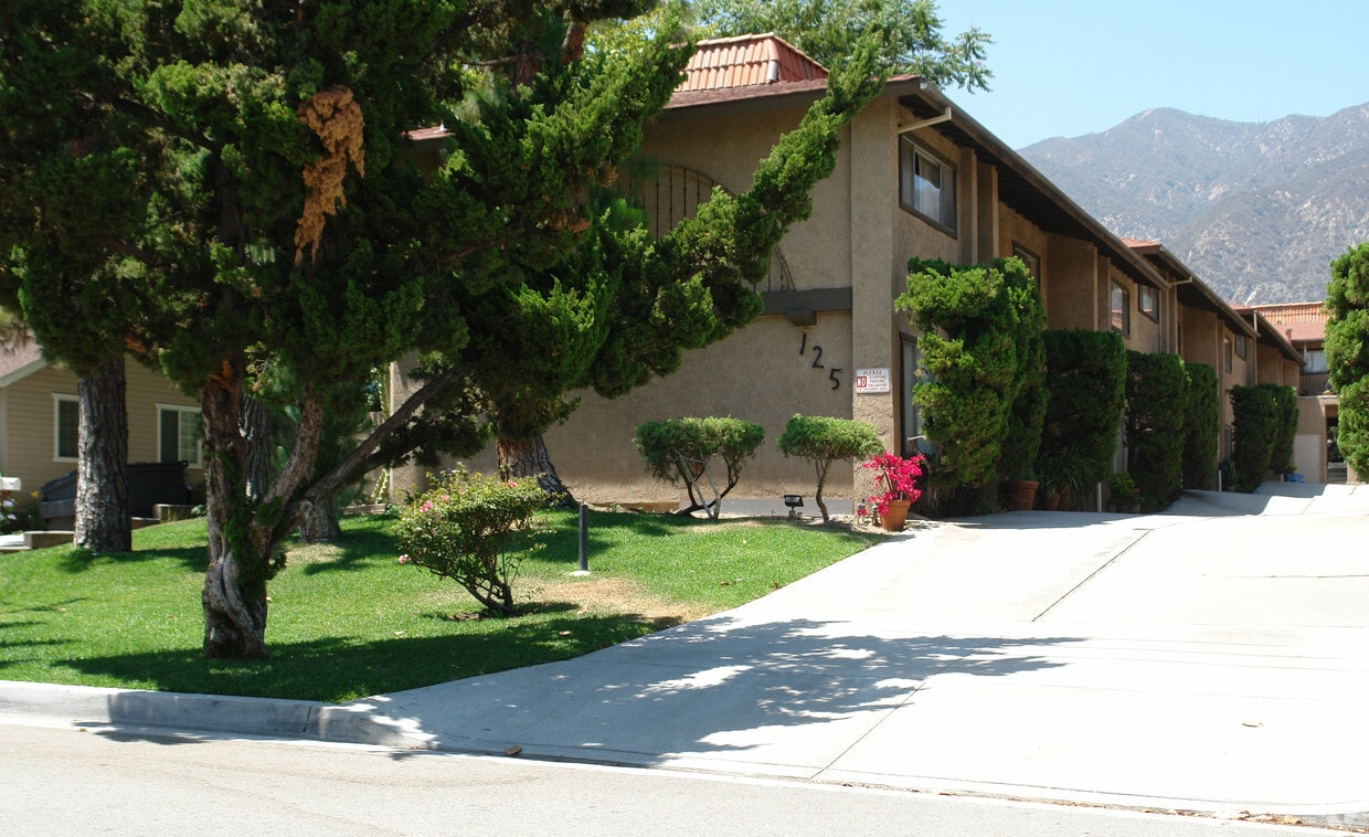 125 Esperanza Ave, Sierra Madre, CA 91024 Apartments in Sierra Madre