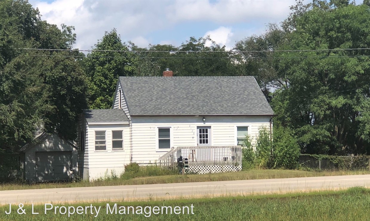 Building Photo - 2 br, 1 bath House - 2125 US Highway 14 East
