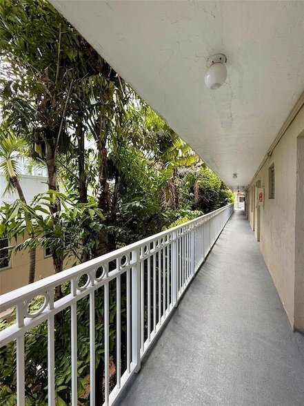 Photo - 1575 Euclid Avenue Unit 305 Apartment