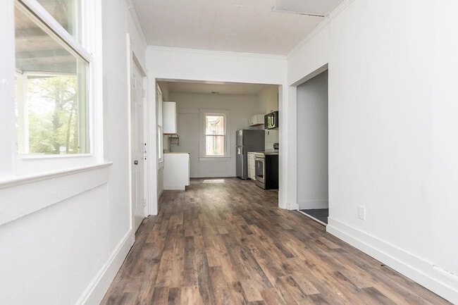 Foto del edificio - 408 Dickens Ave