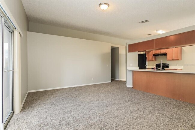 Foto del edificio - 8664 Wellington Loop