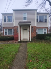 Building Photo - 25 Laurel Ave