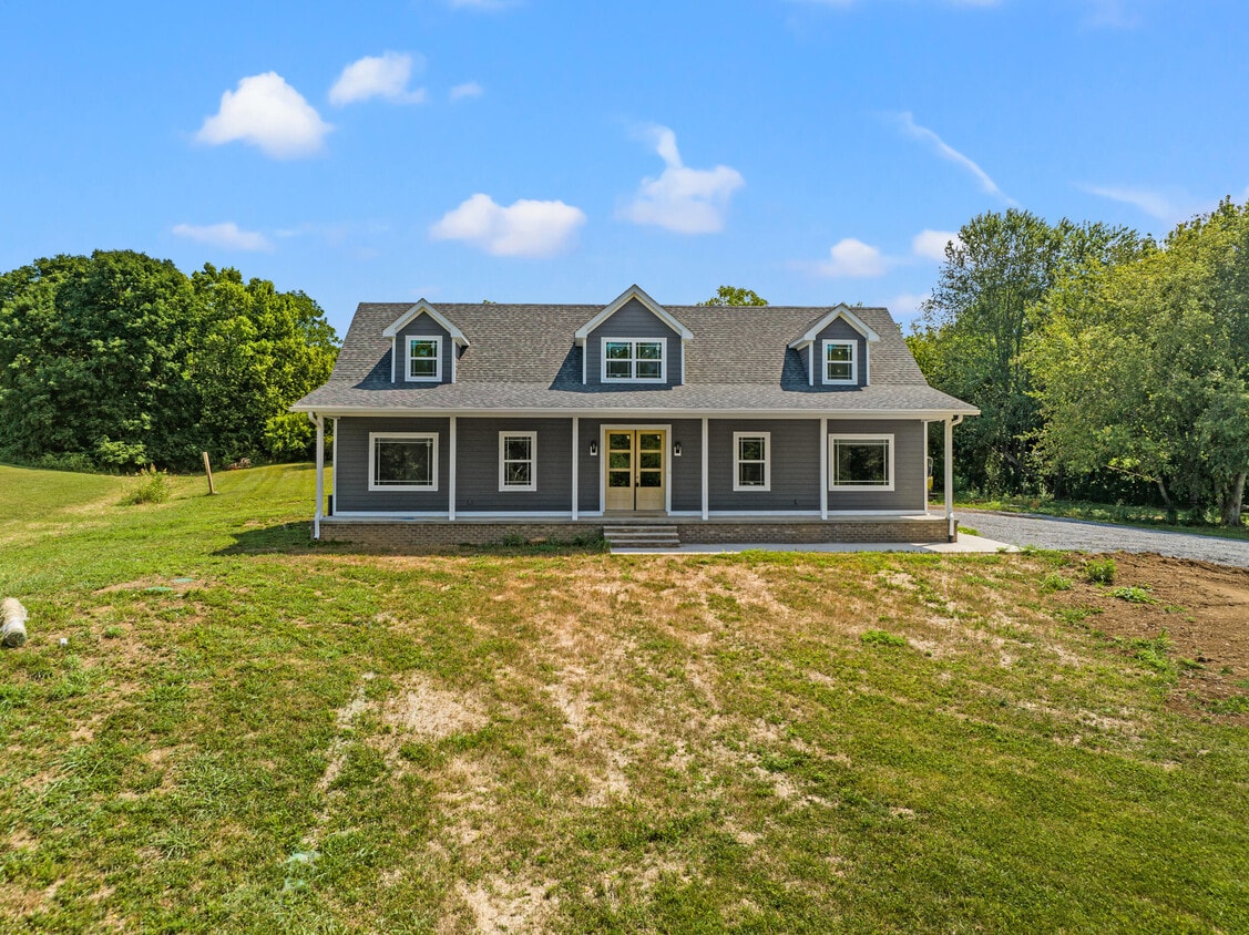 Primary Photo - 32 McCoy Dr