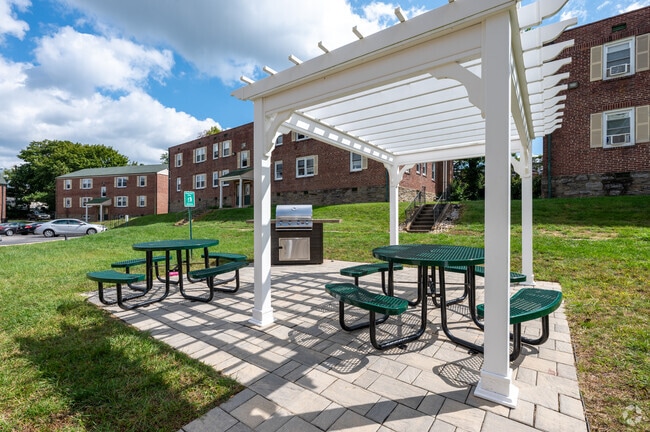 Foto del edificio - Jenkintown Gardens Apartments