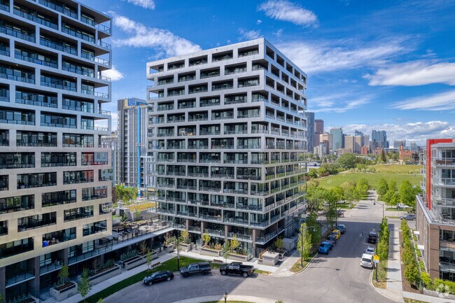 Building Photo - Dominion Towers