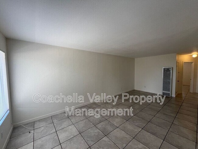 Foto del edificio - 12800 Quinta Way
