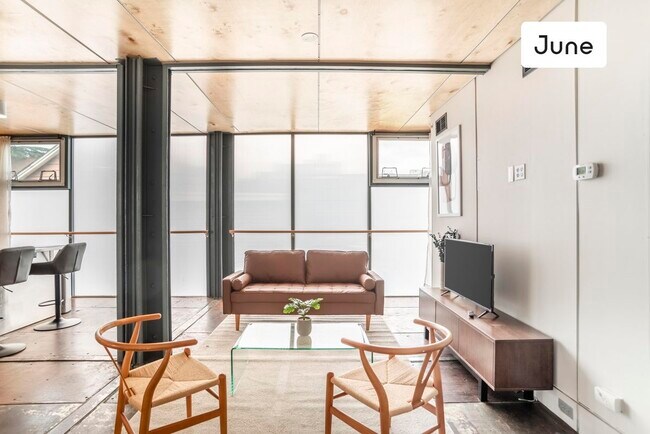 Foto del edificio - 3305 7th Street Northeast