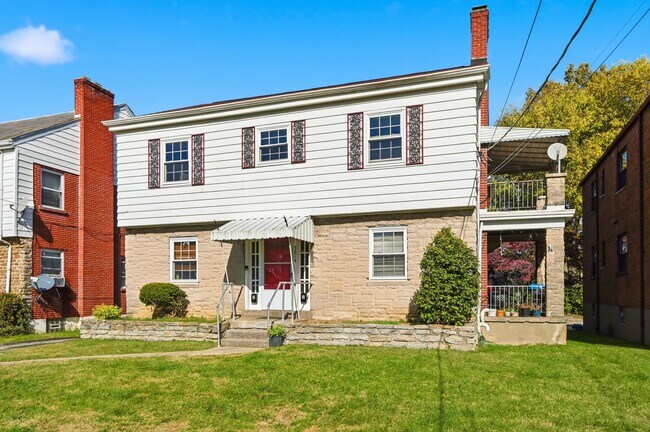 Foto del edificio - Charming Covedale Duplex