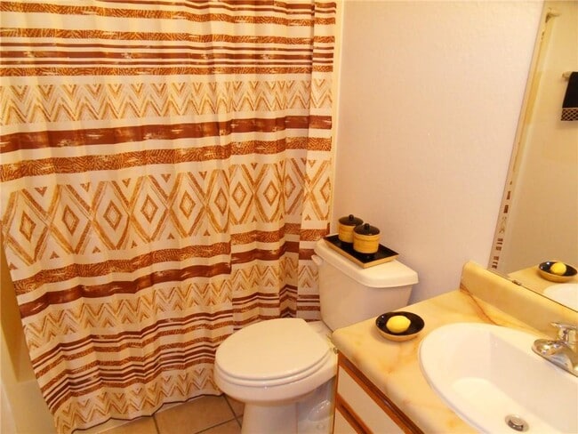 Building Photo - 2937 N Fiesta Dr