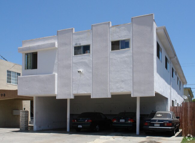 Building Photo - 3712 Veteran Ave