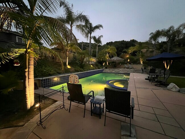 Foto del edificio - 5146 Delaney Ct