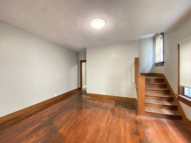 Foto del edificio - 26-26 W Beechwood Ave