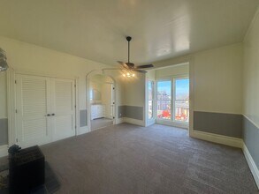 Building Photo - 1405 B St