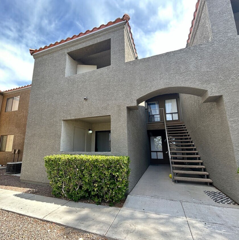 3151 N Soaring Gulls Dr, Las Vegas, NV 89128 Condo for Rent in Las