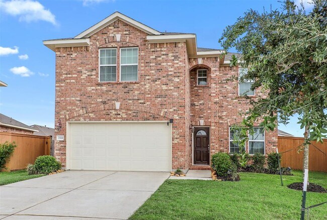 Foto del edificio - 2114 Sand Ridge Dr