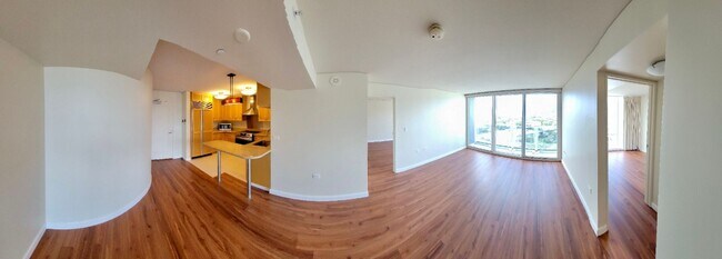 Foto del edificio - MOANA PACIFIC 2 BEDROOM! NEW WOOD FLOORS!