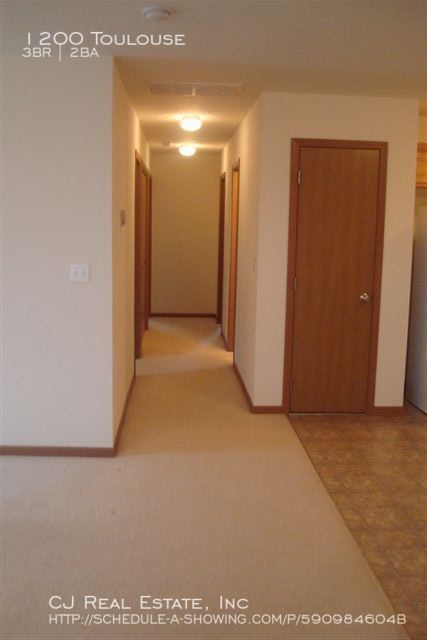 Building Photo - 1200 Toulouse-