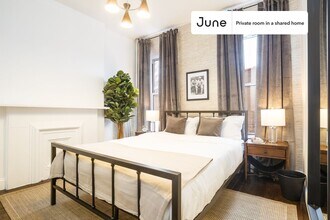 Building Photo - Room in Shared 3 bed/1 bath home in Prospect Heights