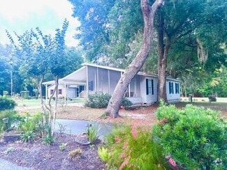 Building Photo - 7112 Pine Needle Ln