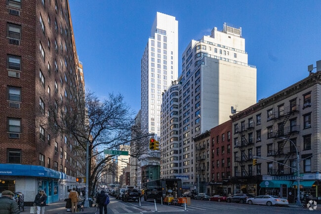 200 East 75th Upper East Side Condominiums