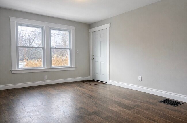 Foto del edificio - 117 Badger Ave